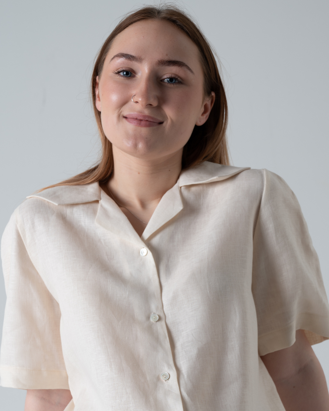short sleeve linen blouse with revere collar in cream