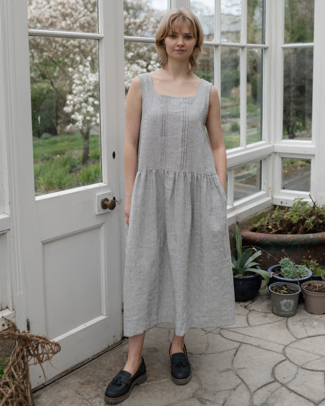 JOYCE | pinafore dress | low waist